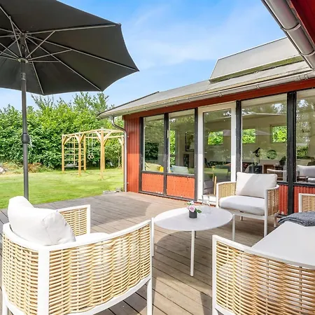 Vickie - 600m From The Sea By Interhome Ferienhaus Bøtø By