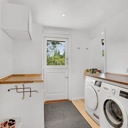 Vickie - 600m From The Sea By Interhome *